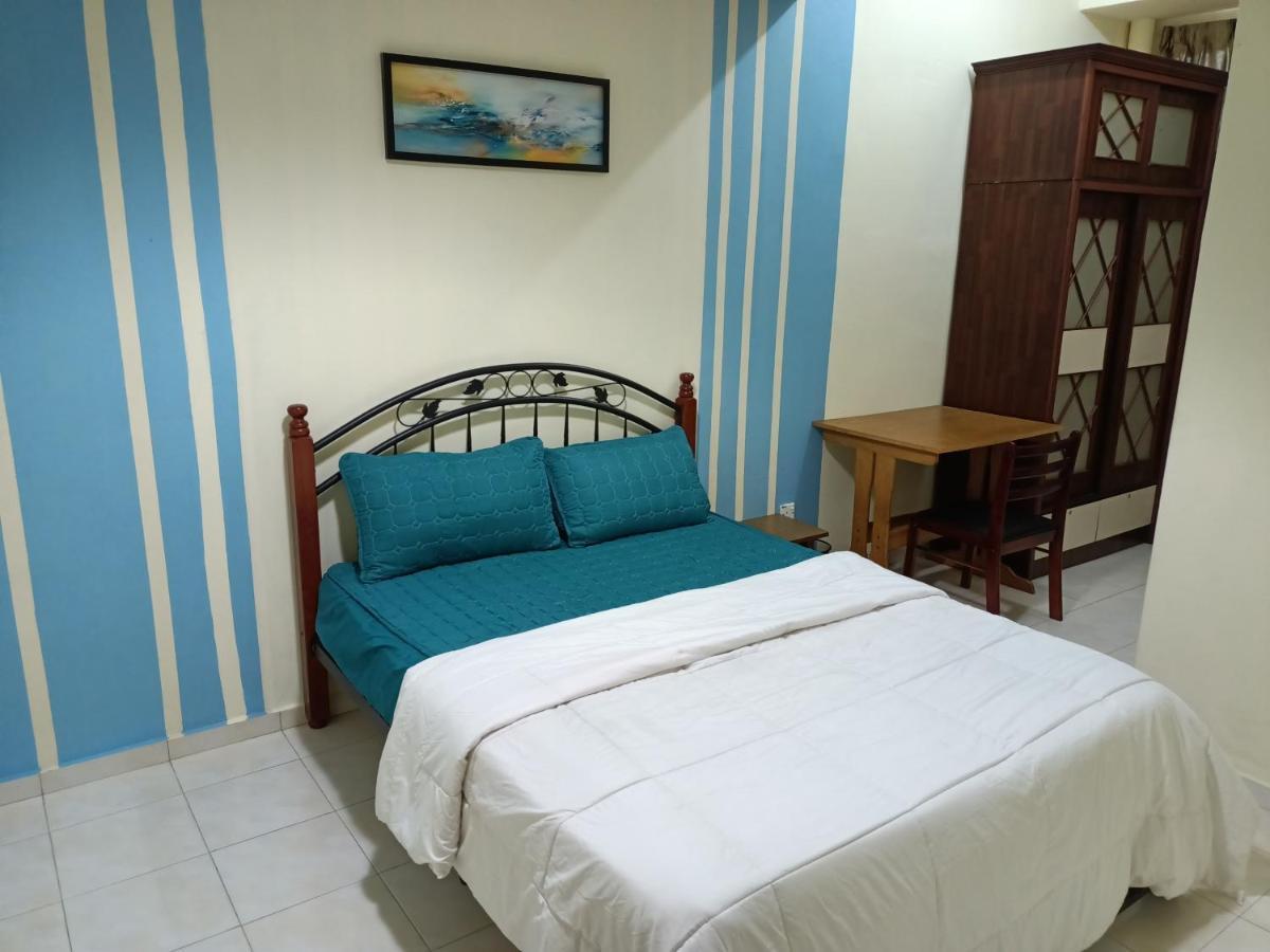 Oyo Home 90419 Sahar Guesthouse Малакка Экстерьер фото