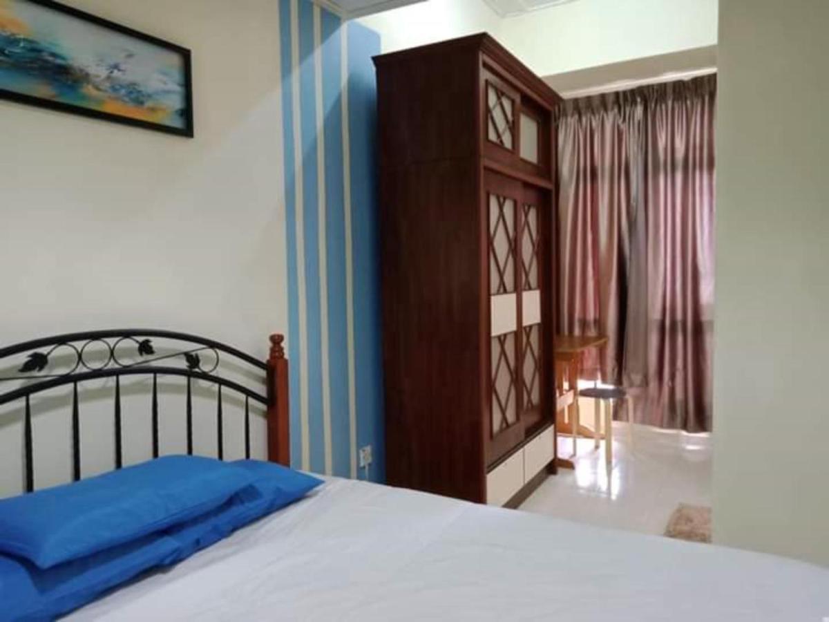 Oyo Home 90419 Sahar Guesthouse Малакка Экстерьер фото