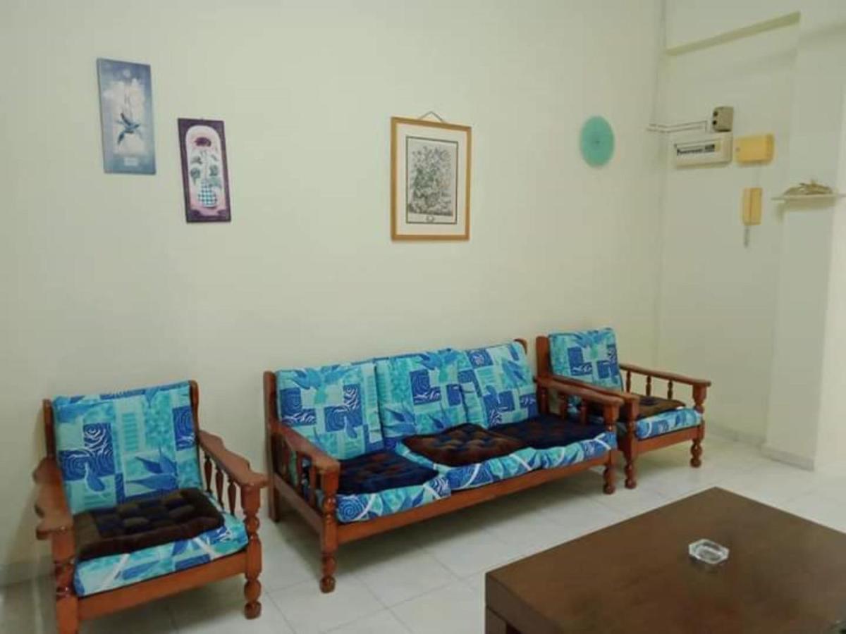 Oyo Home 90419 Sahar Guesthouse Малакка Экстерьер фото